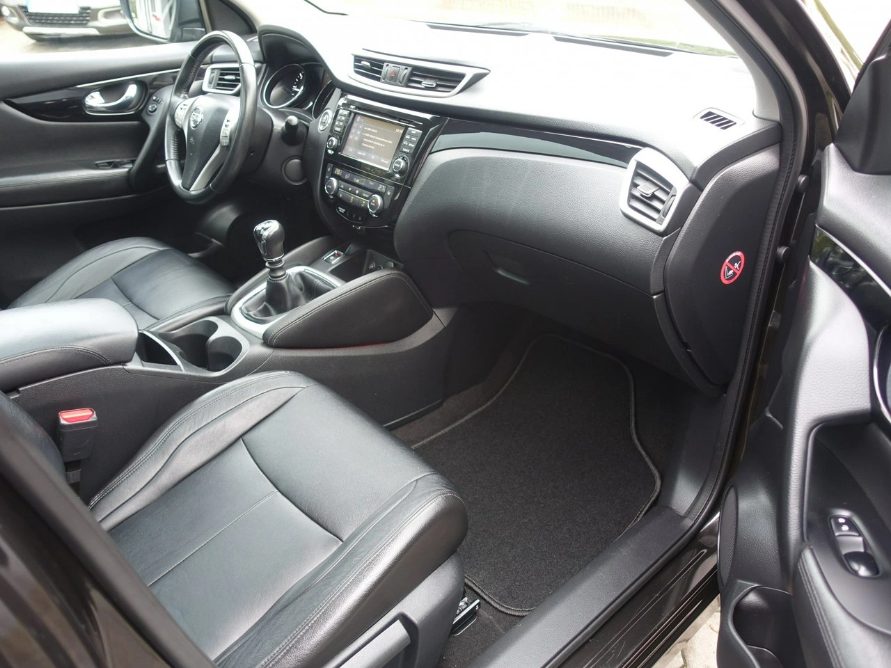 Nissan Qashqai - Zdjęcie 12