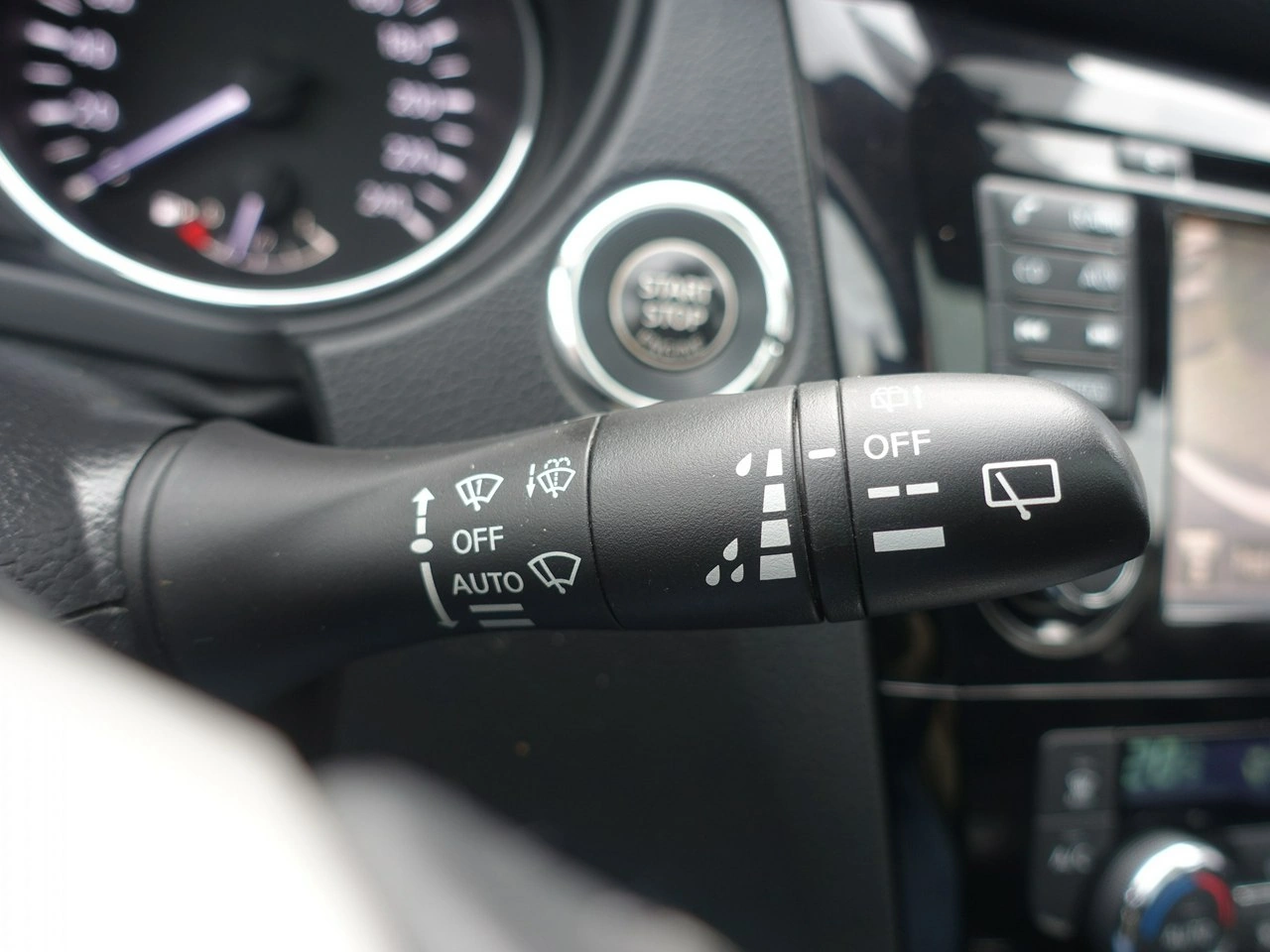 Nissan Qashqai - Zdjęcie 20