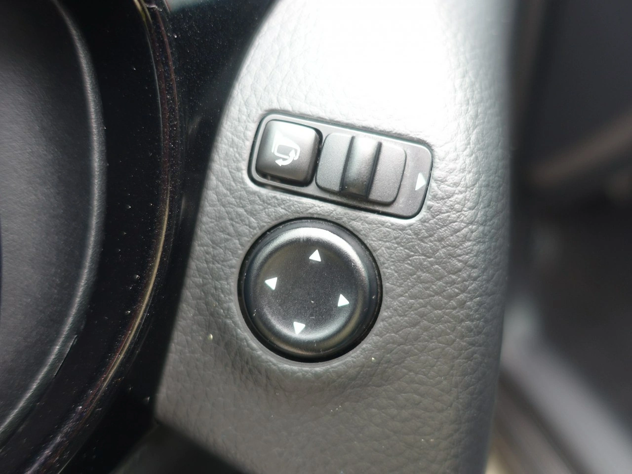 Nissan Qashqai - Zdjęcie 27