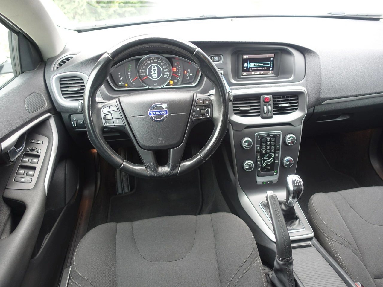 Volvo V40 - Zdjęcie 10