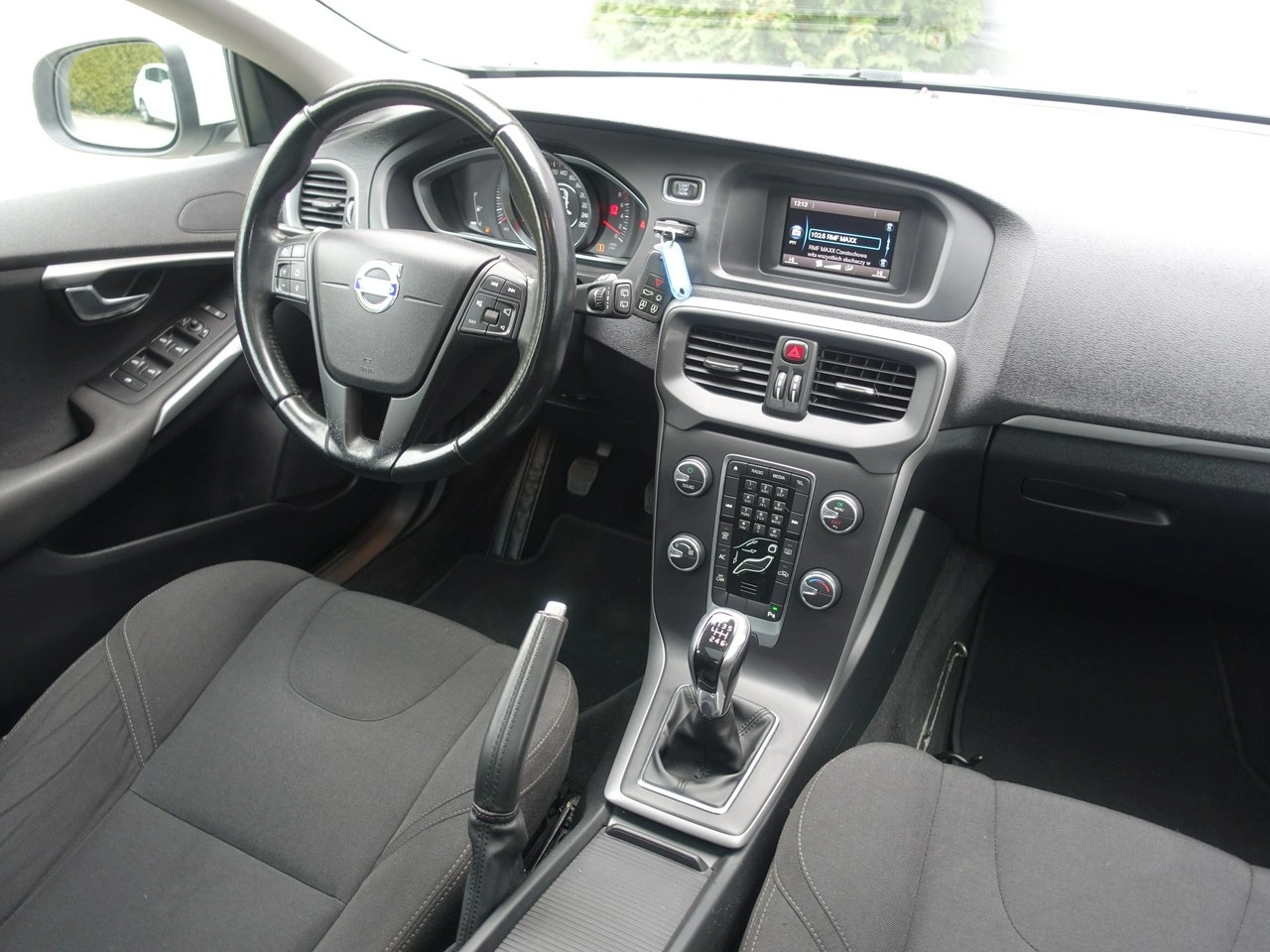 Volvo V40 - Zdjęcie 11