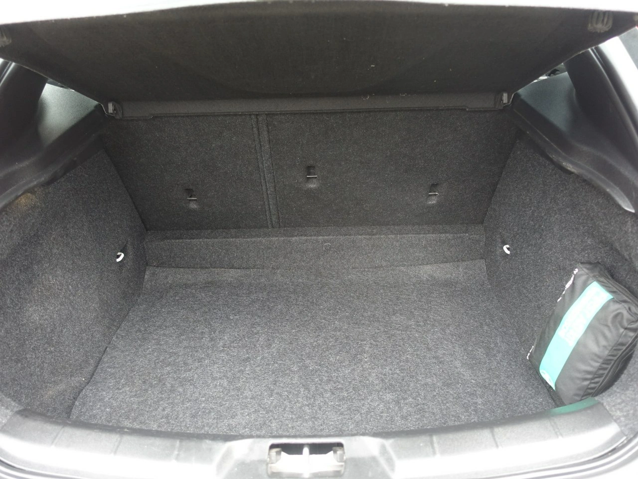 Volvo V40 - Zdjęcie 16