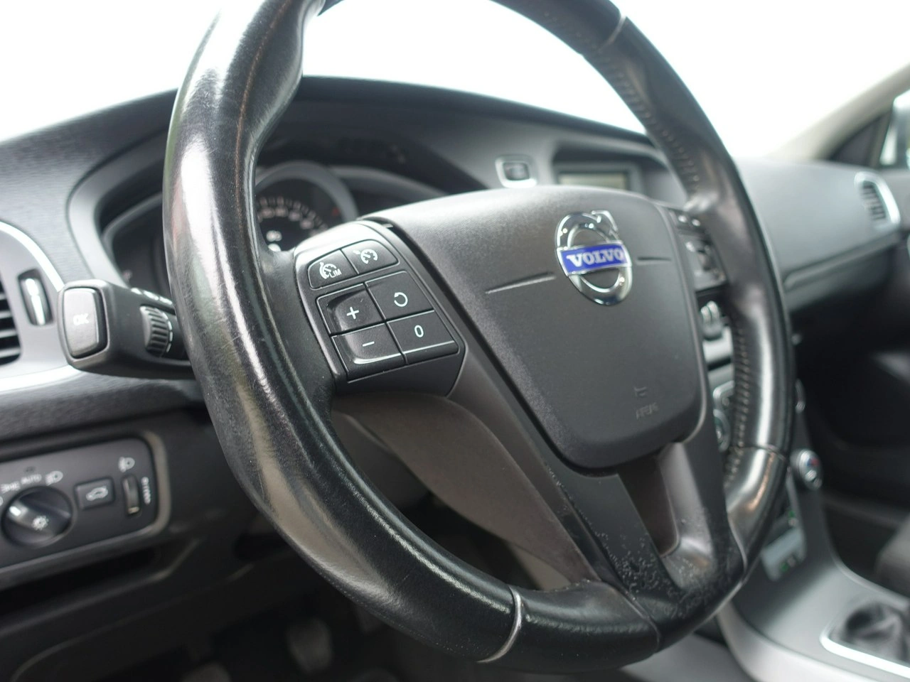 Volvo V40 - Zdjęcie 18