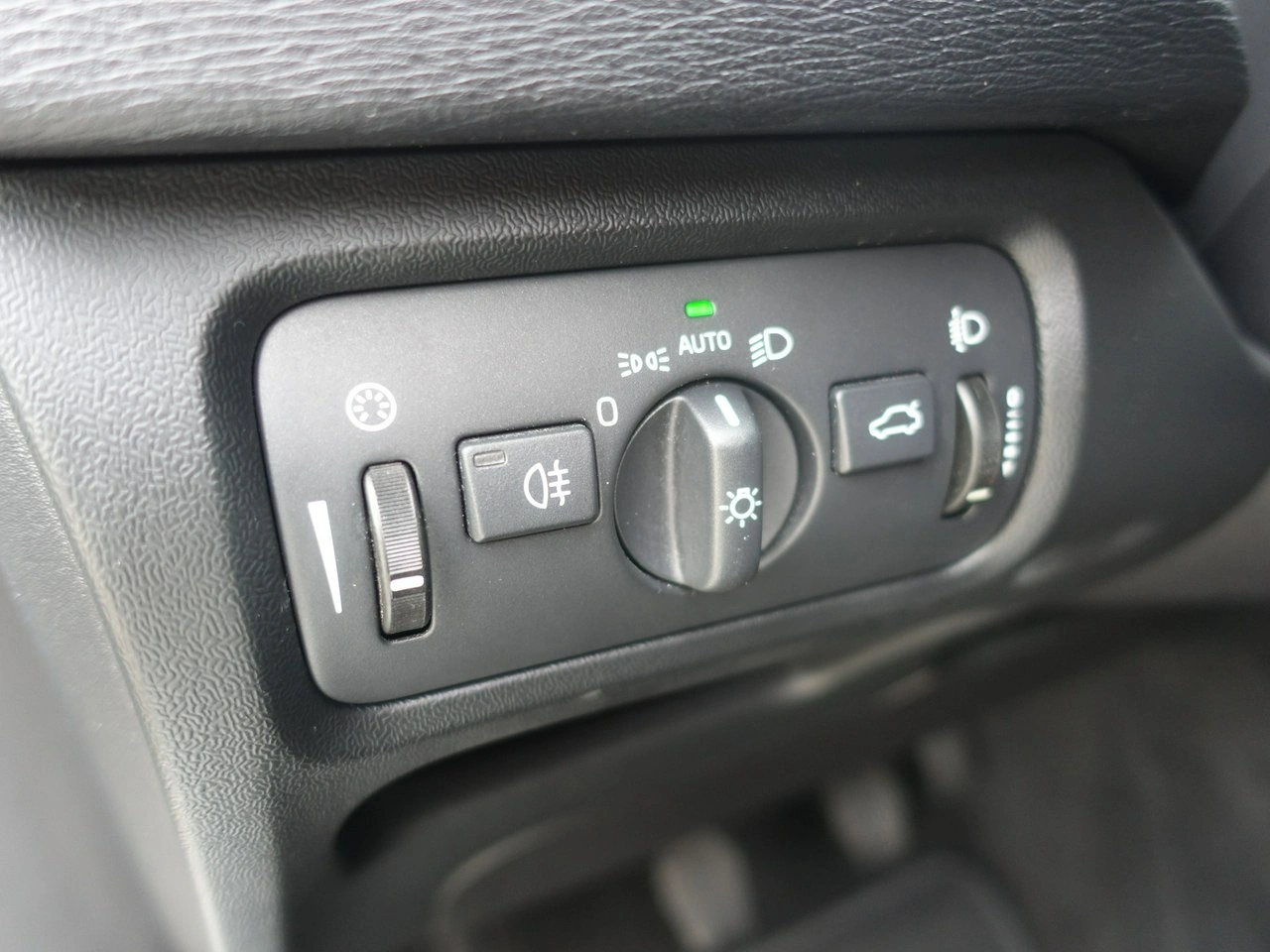 Volvo V40 - Zdjęcie 25