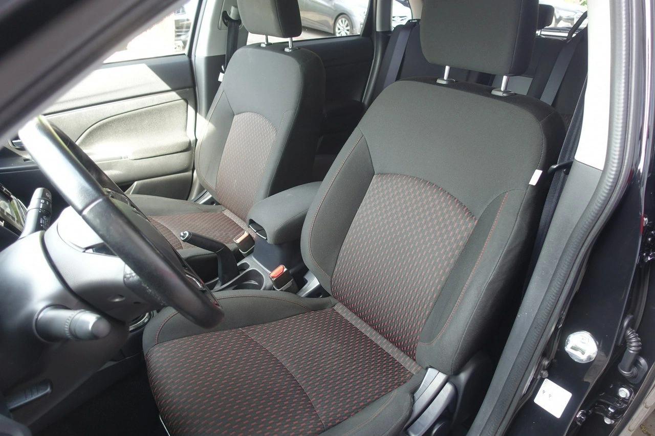 Mitsubishi ASX - Zdjęcie 9