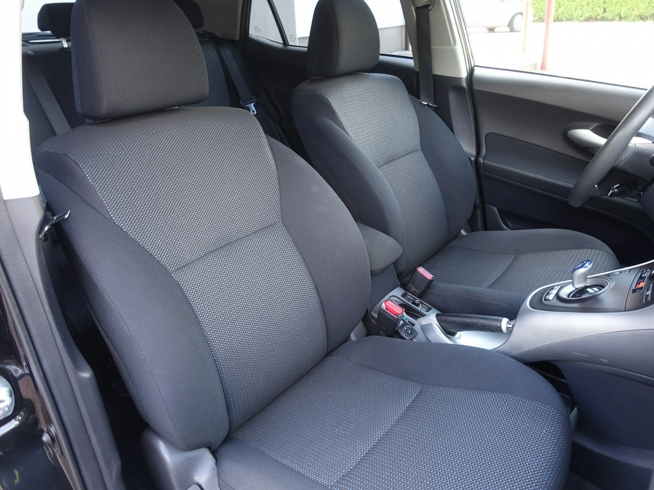 Toyota Auris - Zdjęcie 13