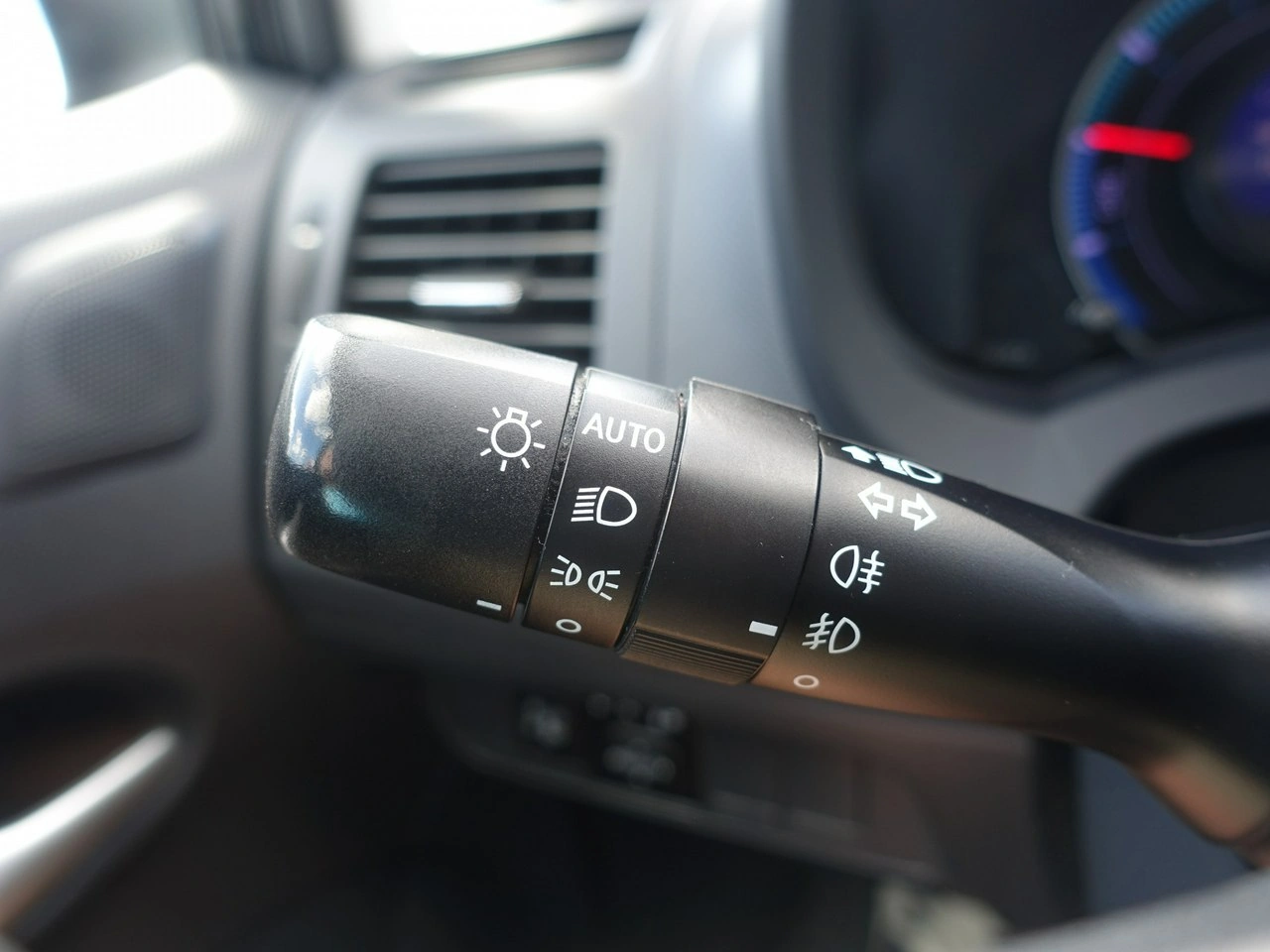 Toyota Auris - Zdjęcie 16