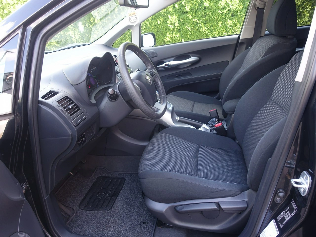 Toyota Auris - Zdjęcie 7