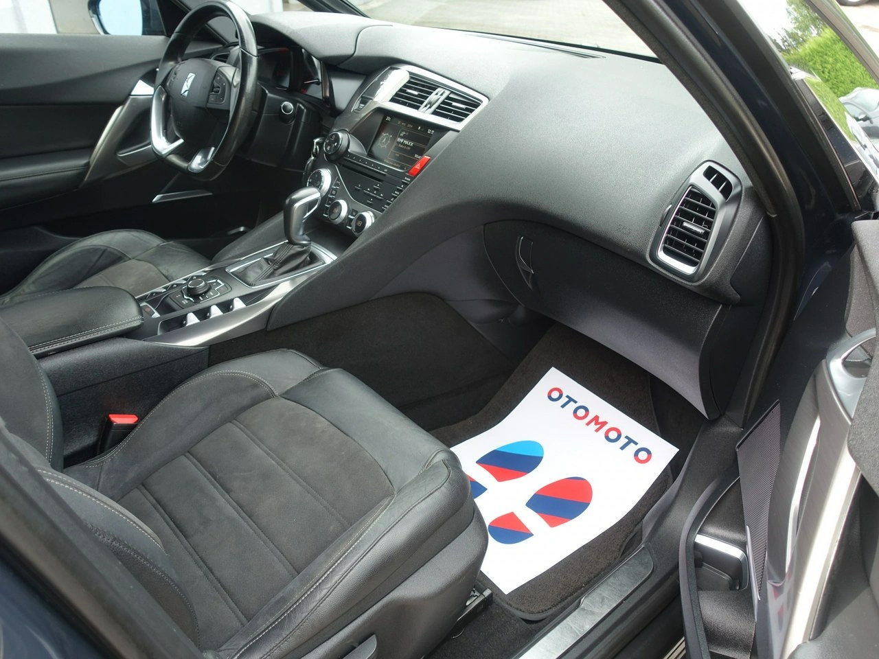 DS Automobiles DS 5 - Zdjęcie 13