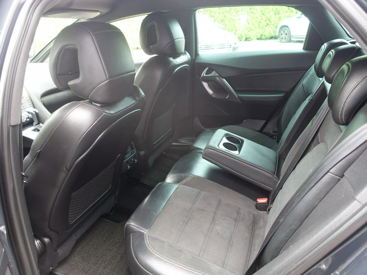 DS Automobiles DS 5 - Zdjęcie 16