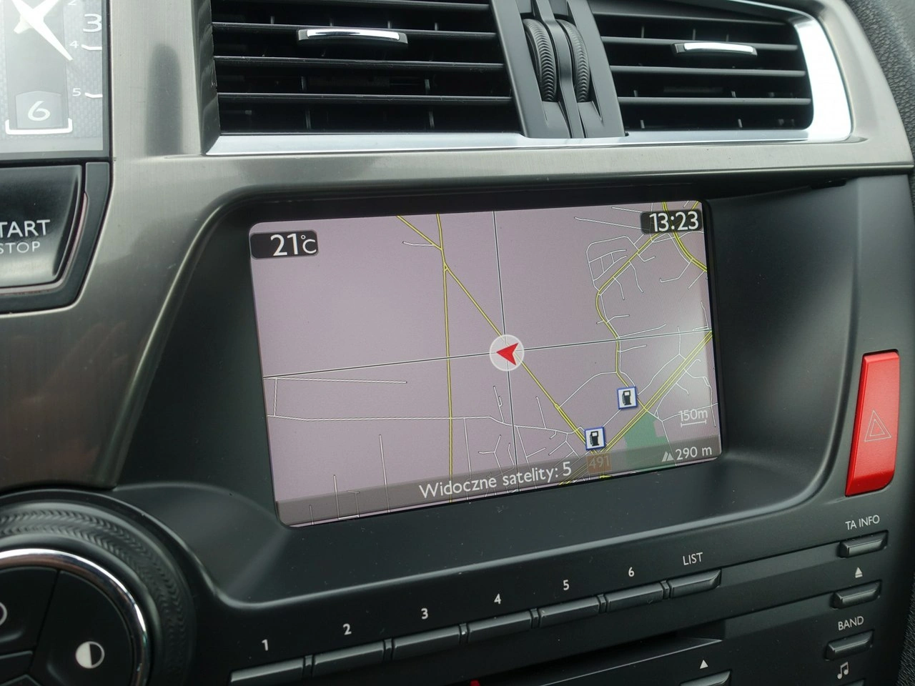 DS Automobiles DS 5 - Zdjęcie 21