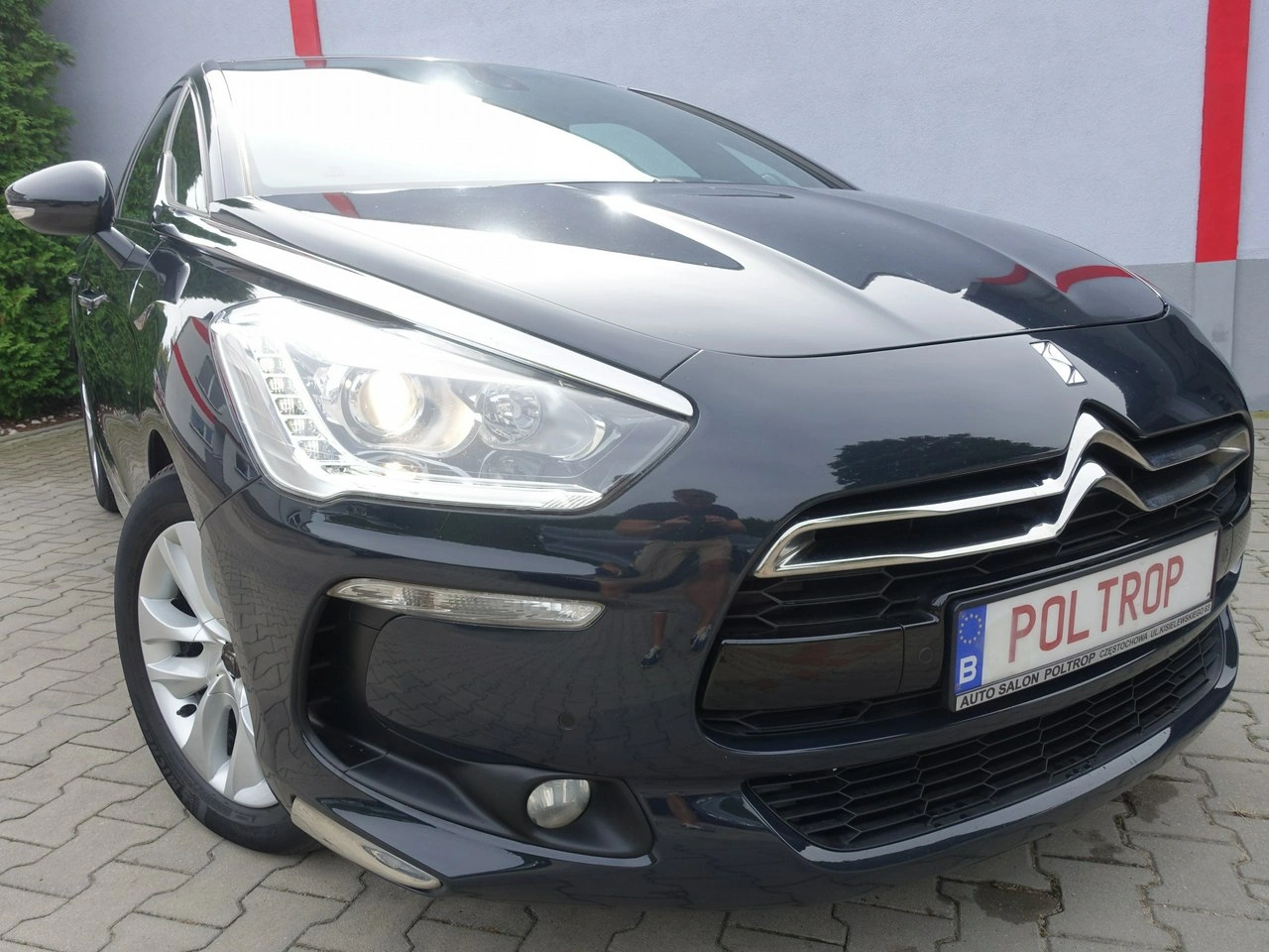 DS Automobiles DS 5 - Zdjęcie 2