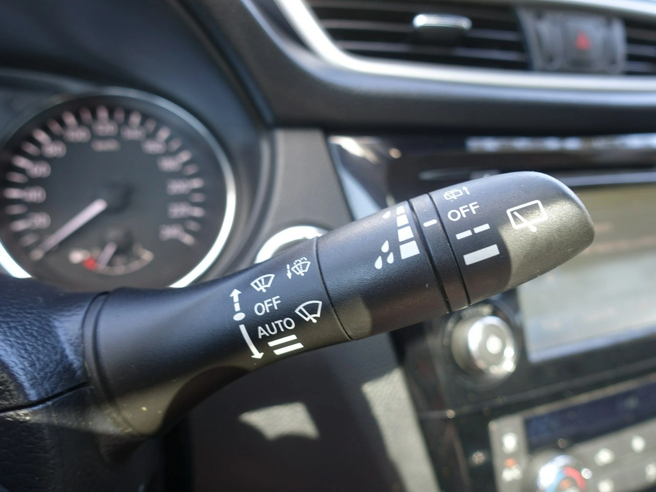 Nissan Qashqai - Zdjęcie 20