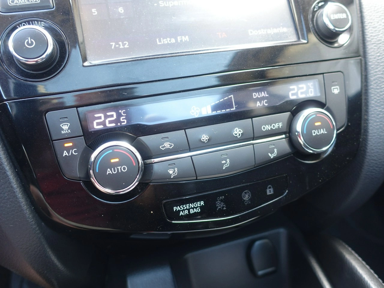 Nissan Qashqai - Zdjęcie 23