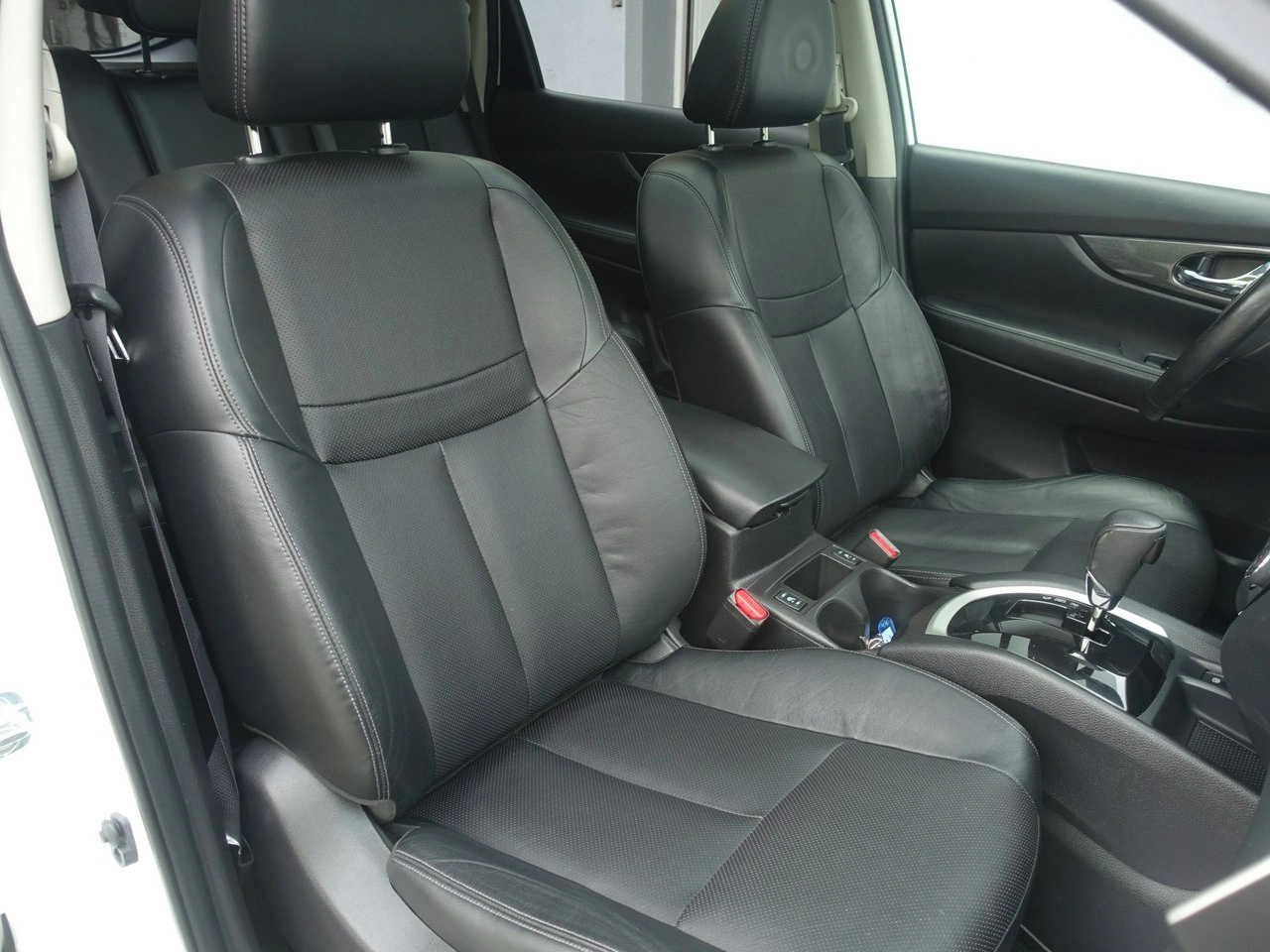 Nissan X-Trail - Zdjęcie 17