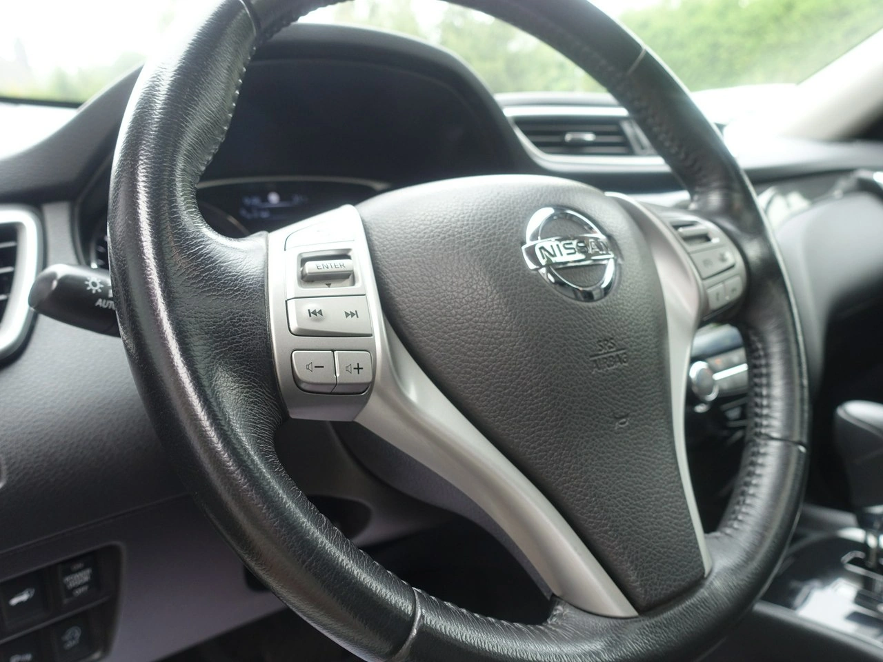 Nissan X-Trail - Zdjęcie 21