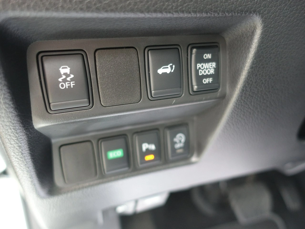 Nissan X-Trail - Zdjęcie 32