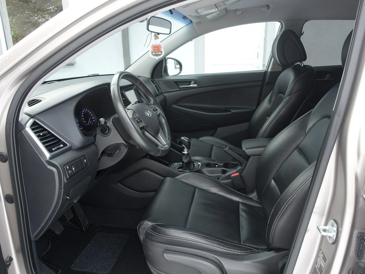 Hyundai Tucson - Zdjęcie 8