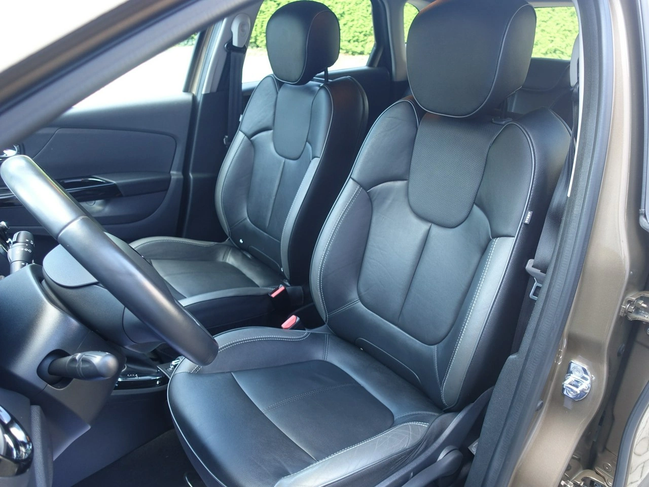 Renault Captur - Zdjęcie 9