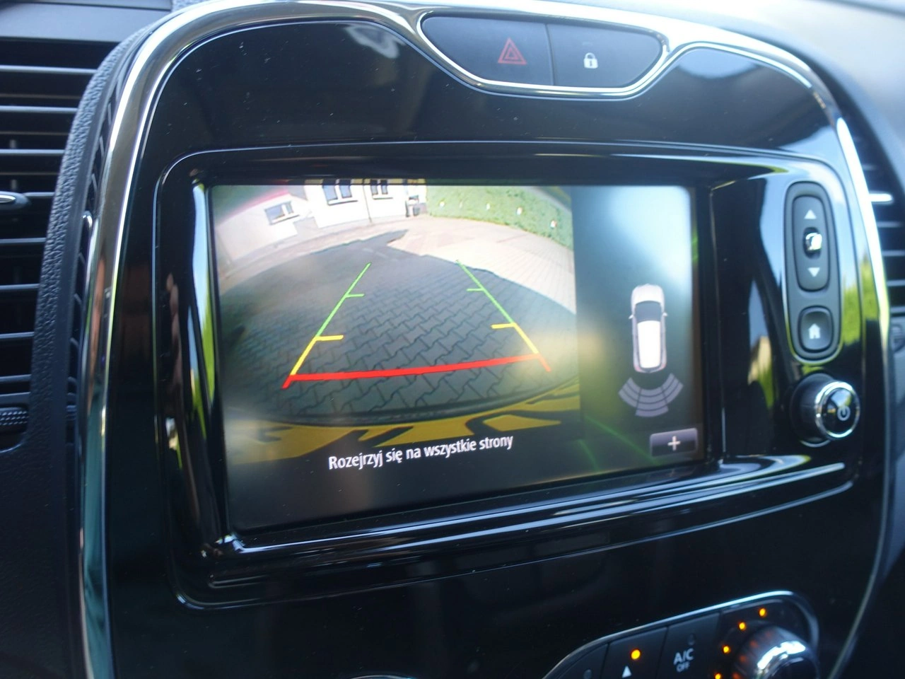 Renault Captur - Zdjęcie 21