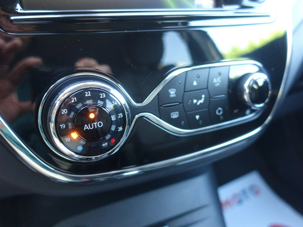 Renault Captur - Zdjęcie 23