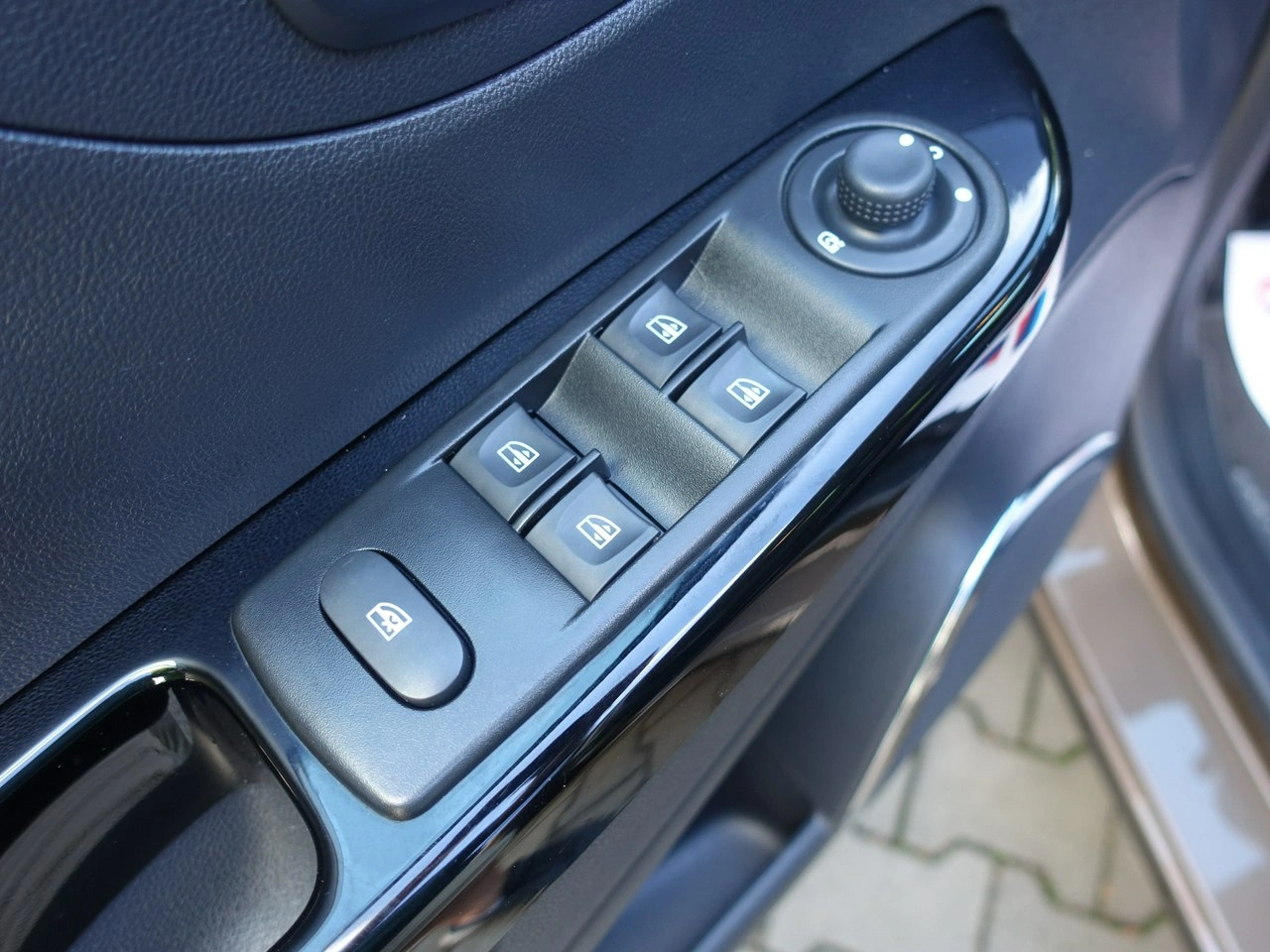 Renault Captur - Zdjęcie 25