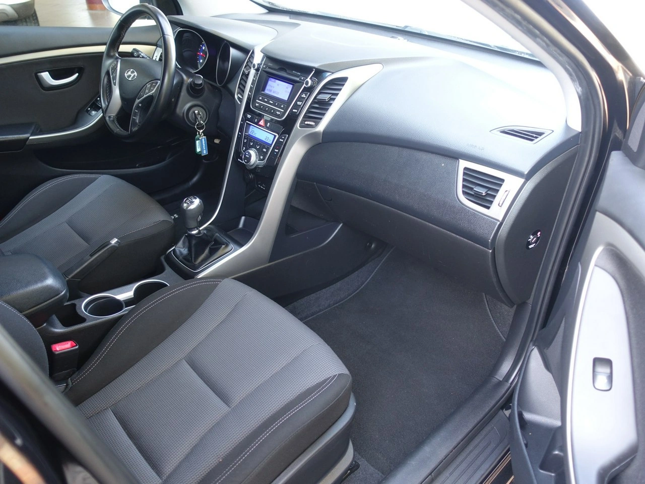 Hyundai i30 - Zdjęcie 12