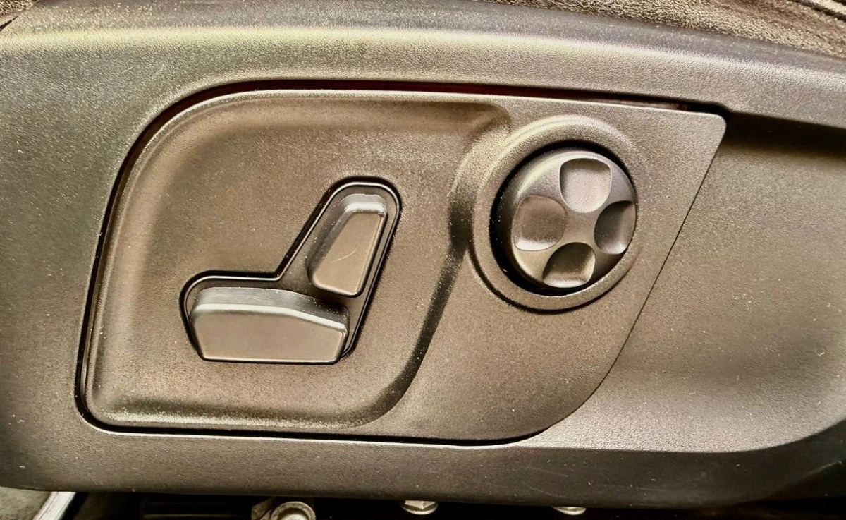 Maserati Levante - Zdjęcie 9