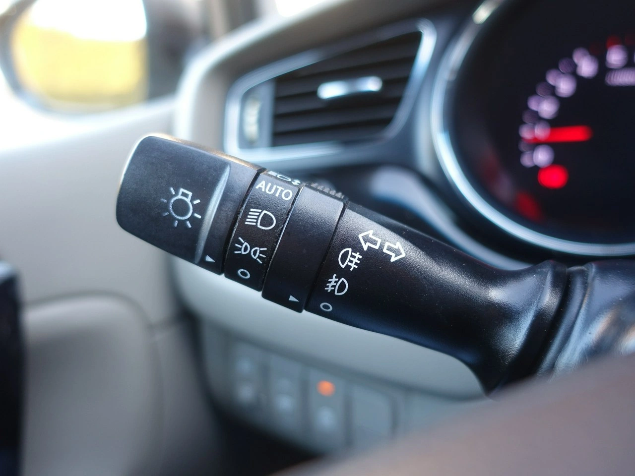 Kia Ceed - Zdjęcie 16