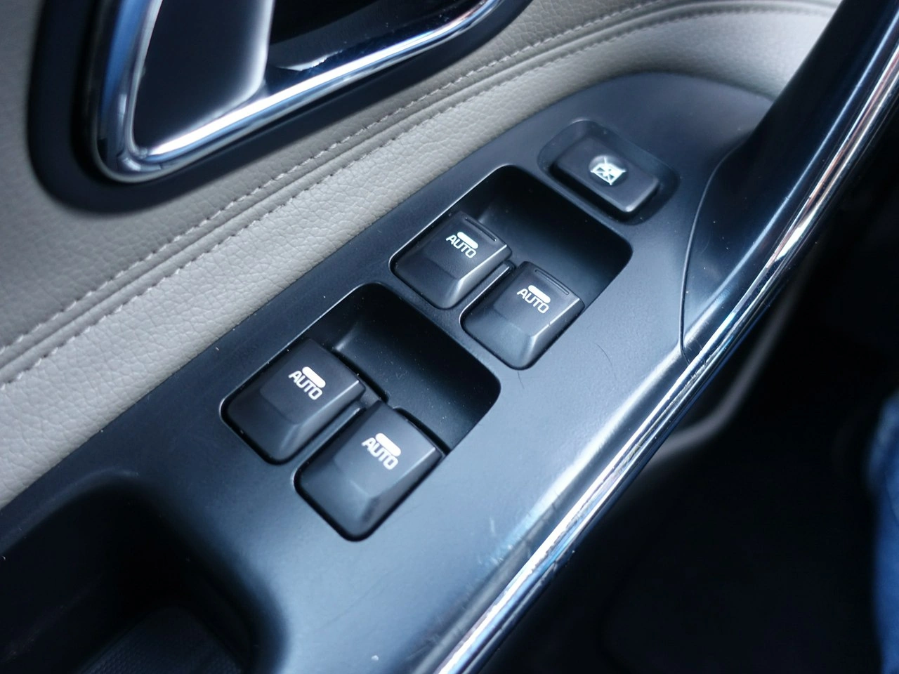 Kia Ceed - Zdjęcie 21