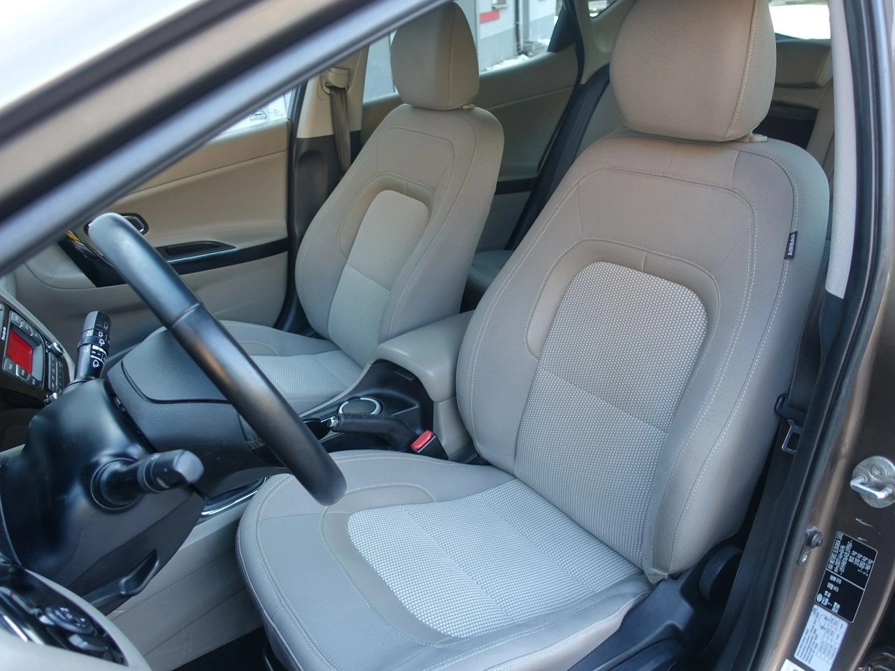 Kia Ceed - Zdjęcie 8