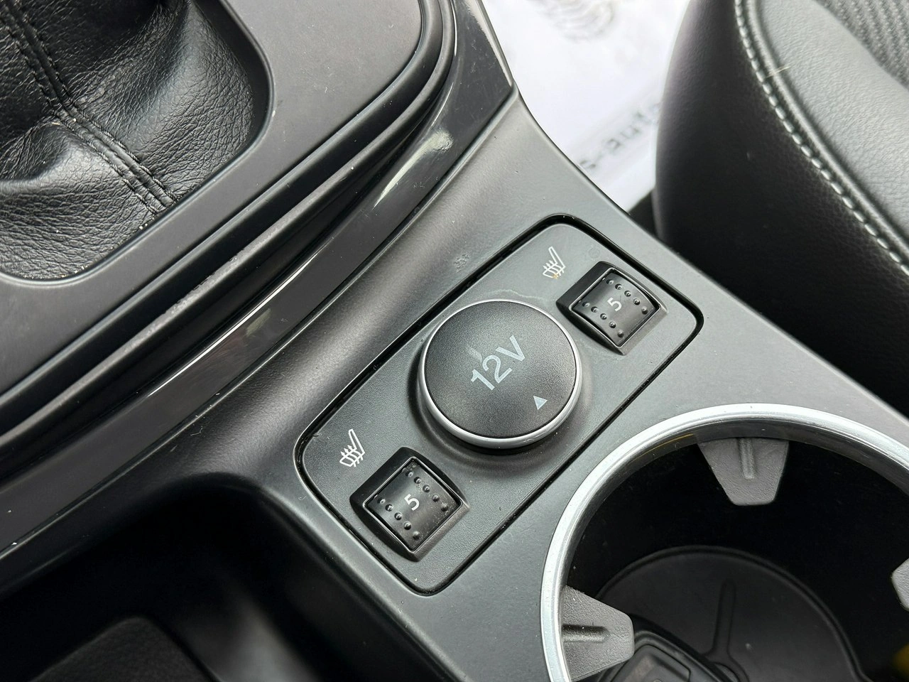 Ford Kuga - Zdjęcie 15