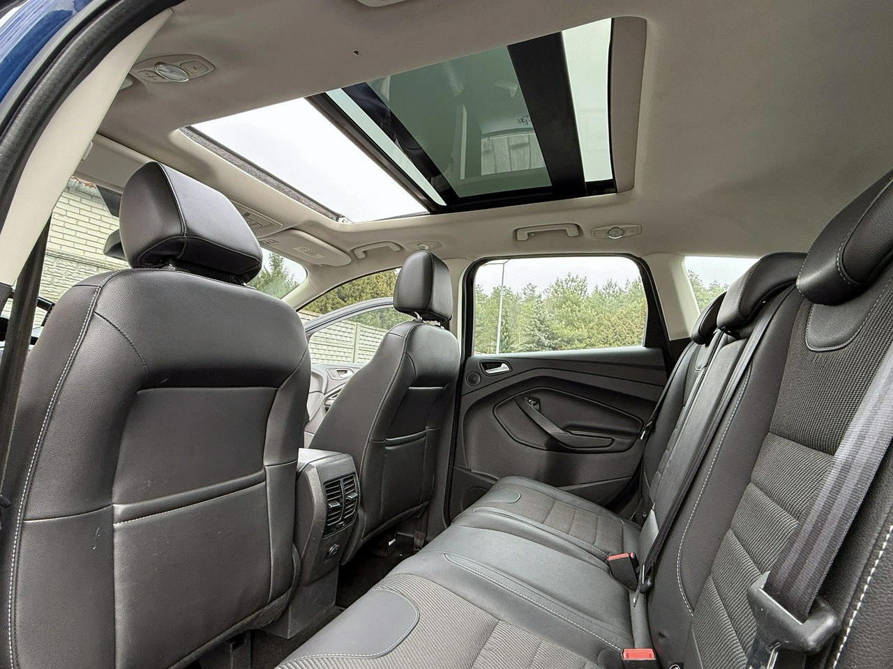 Ford Kuga - Zdjęcie 24