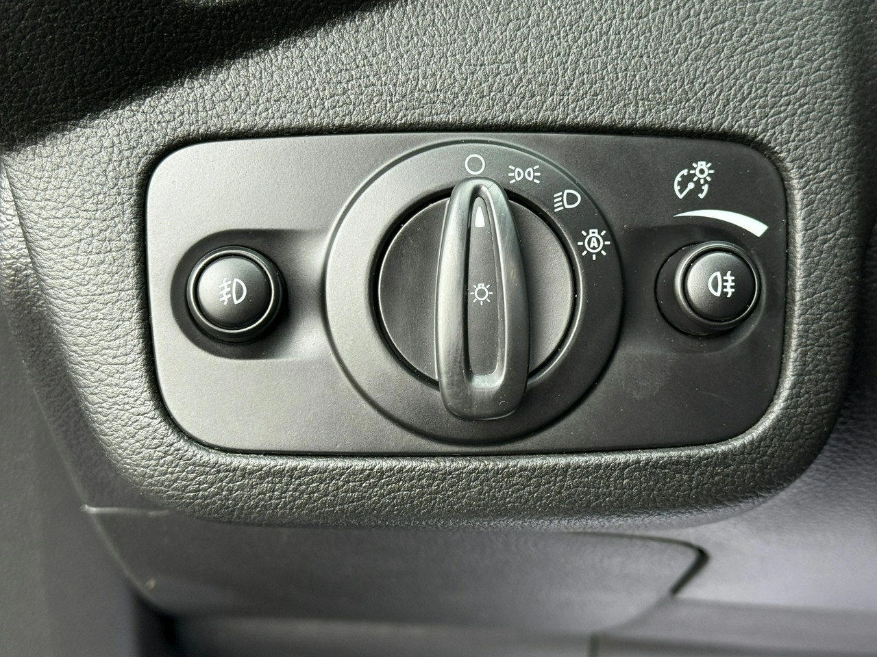 Ford Kuga - Zdjęcie 9