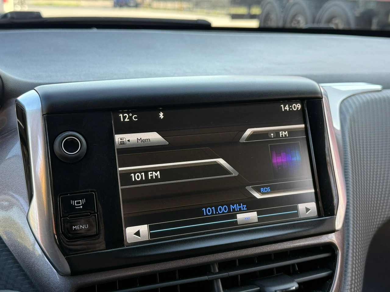 Peugeot 2008 - Zdjęcie 5