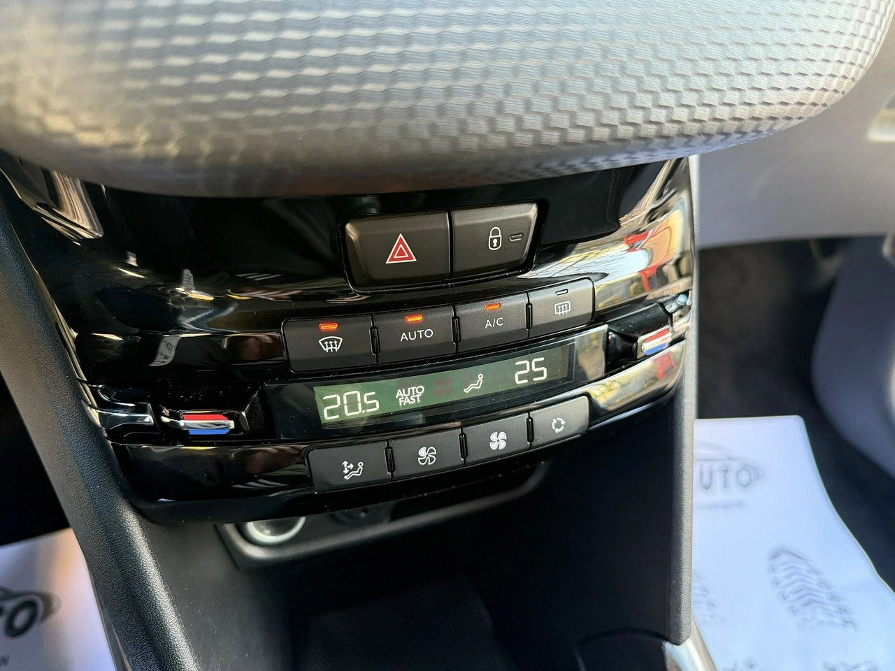 Peugeot 2008 - Zdjęcie 6