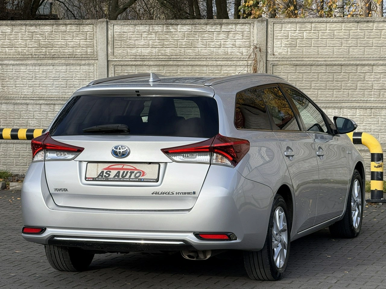 Toyota Auris - Zdjęcie 2