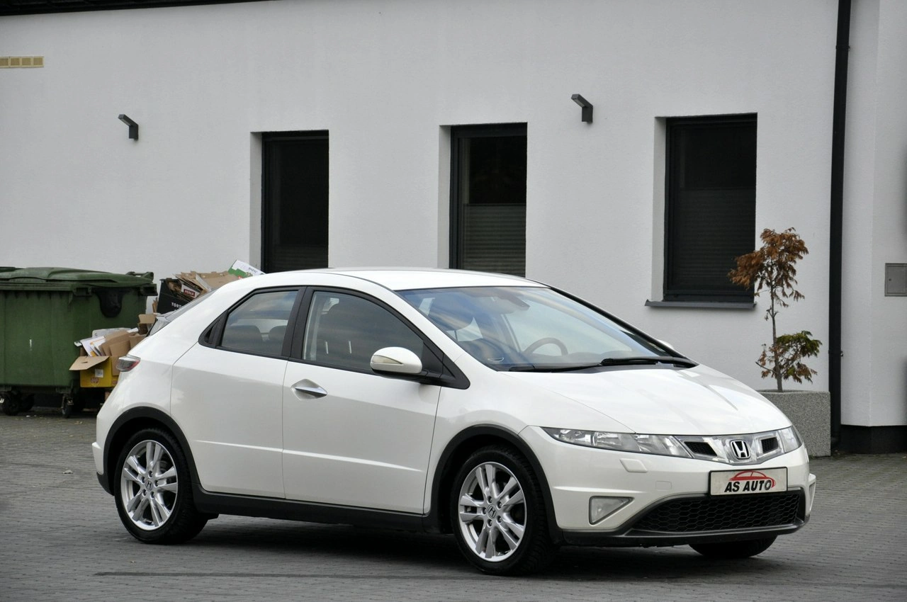 Honda Civic - Zdjęcie 24