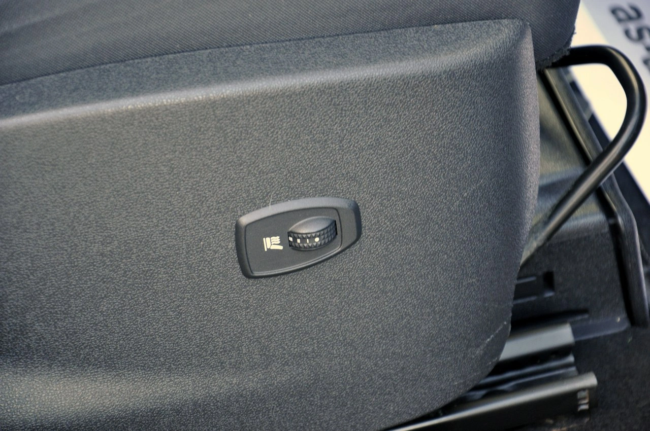 Renault Grand Scenic - Zdjęcie 15