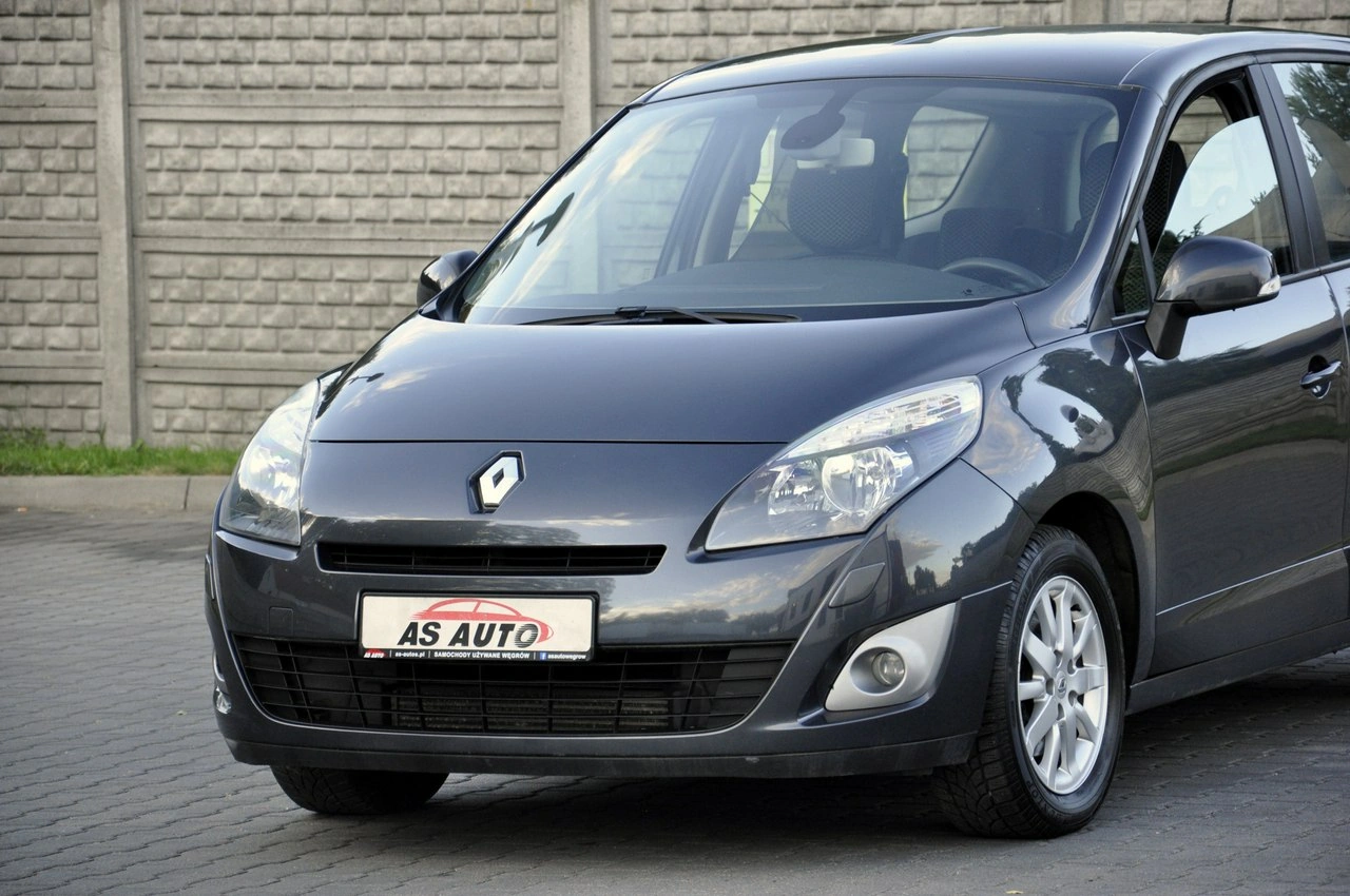 Renault Grand Scenic - Zdjęcie 25