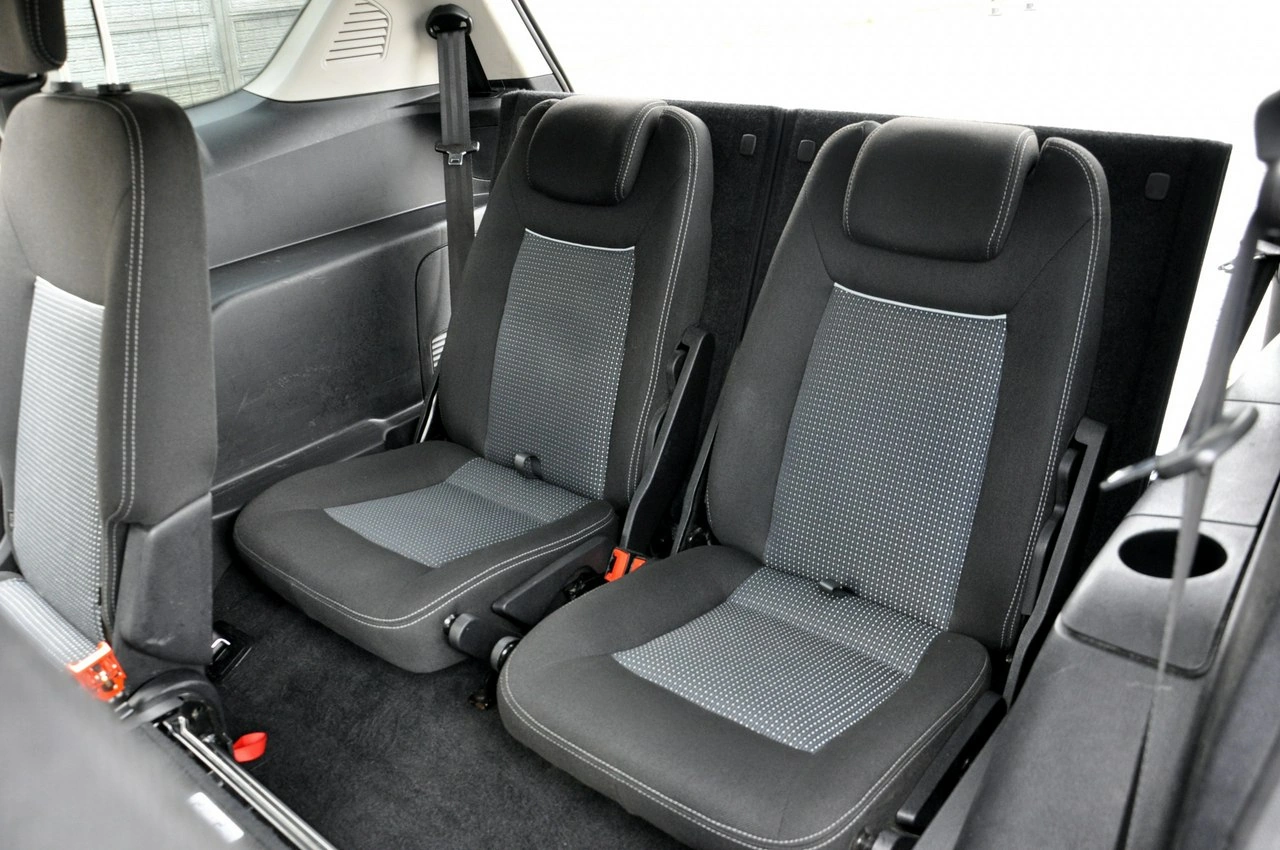 Ford S-Max - Zdjęcie 13