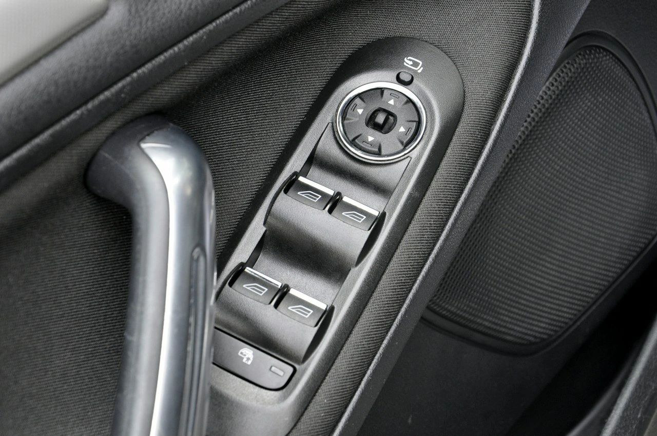 Ford S-Max - Zdjęcie 6