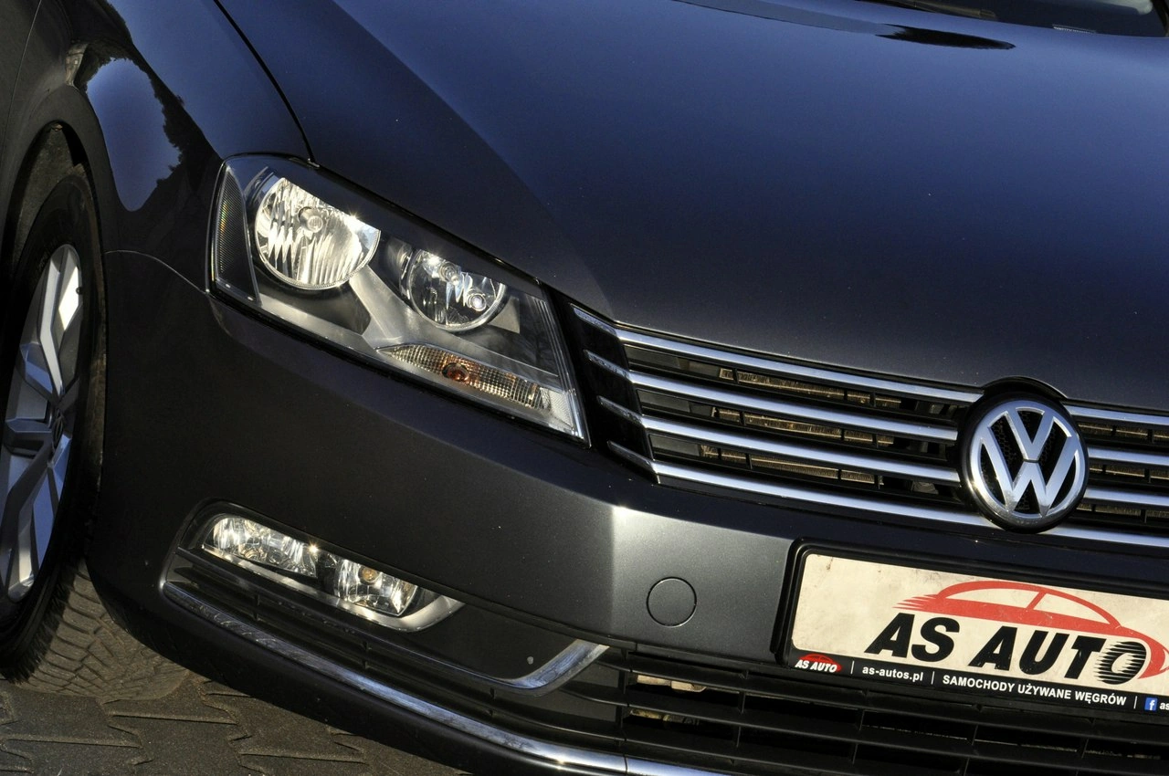 Volkswagen Passat - Zdjęcie 23