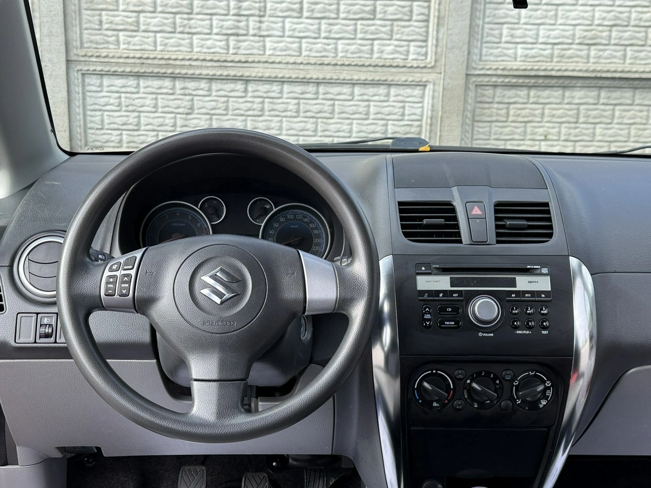 Suzuki SX4 - Zdjęcie 30