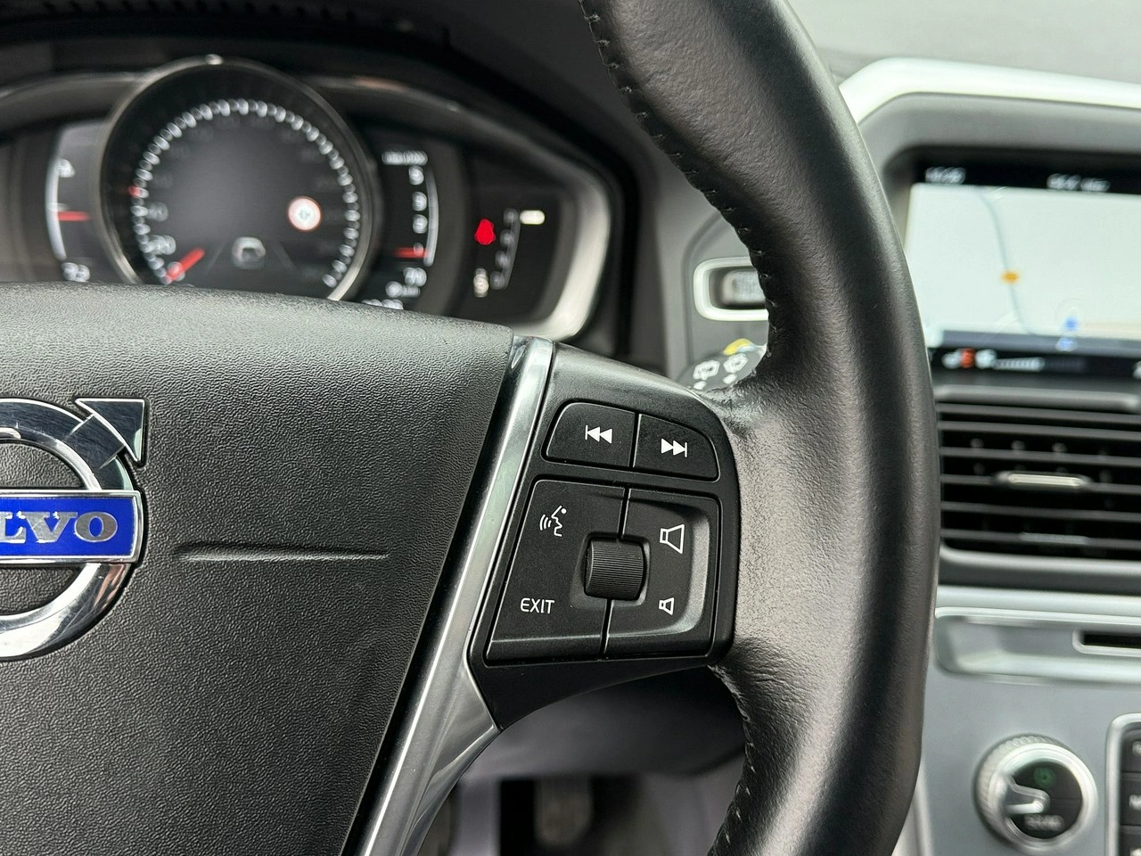 Volvo XC 60 - Zdjęcie 9