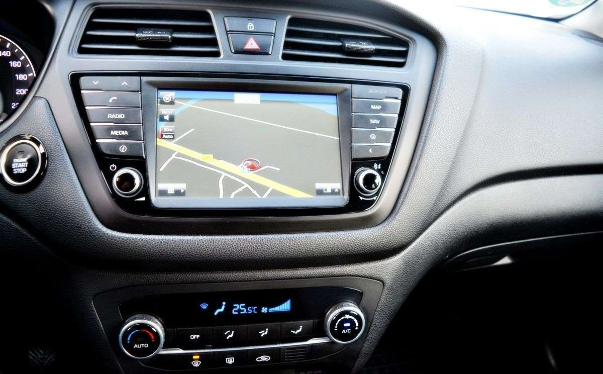 Hyundai i20 - Zdjęcie 12