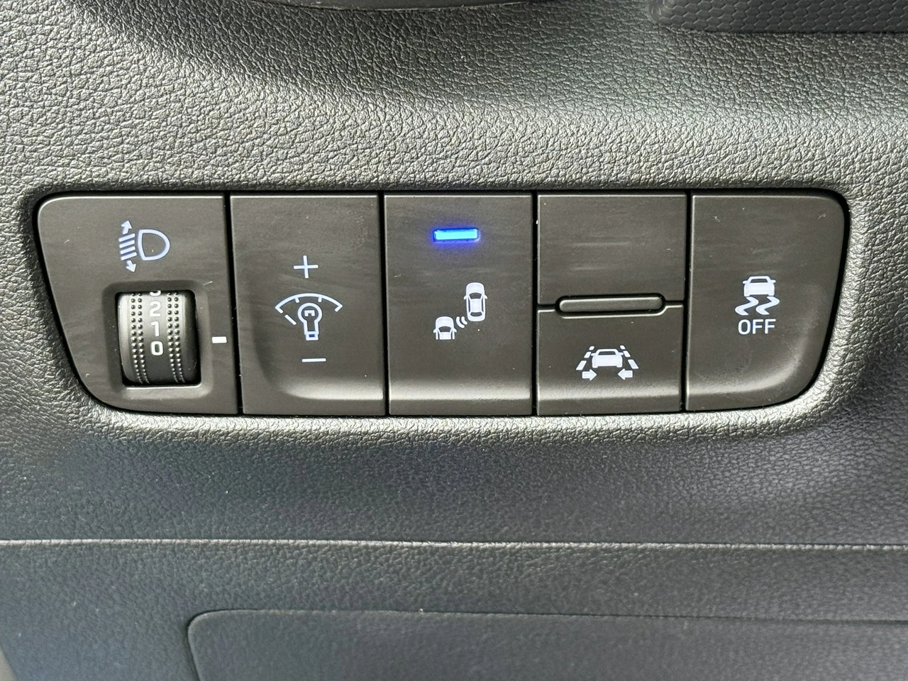 Hyundai Kona - Zdjęcie 9