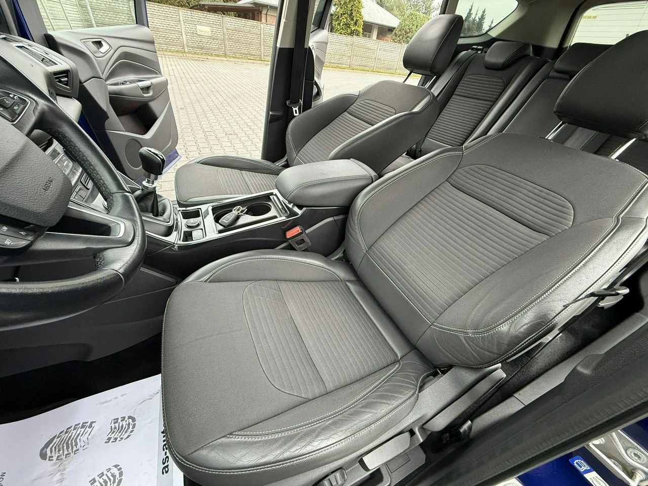 Ford Kuga - Zdjęcie 12