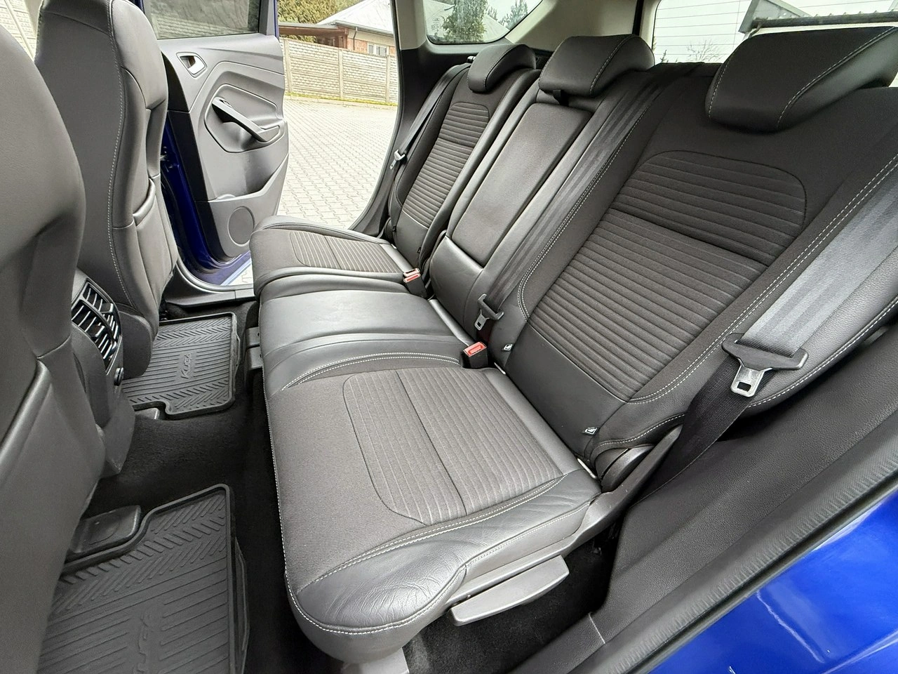 Ford Kuga - Zdjęcie 13