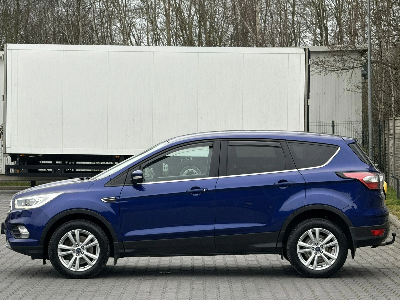 Ford Kuga - Zdjęcie 28